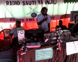 05-06-12_1050.jpg (18835 bytes)