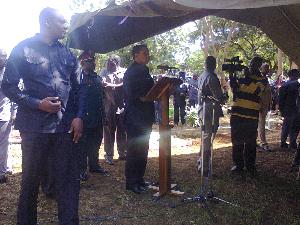 Photo0157.jpg (19179 bytes)