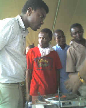 22-08-11_1421.jpg (43153 bytes)